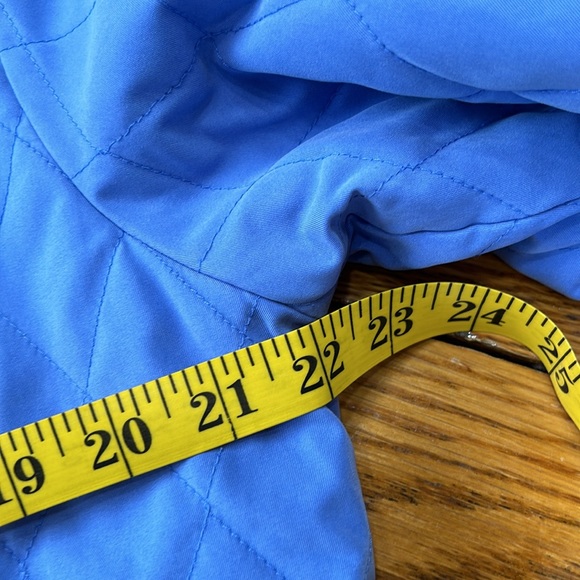 EP Pro quilted blue jacket, fleece lining. Size Large. Fair condition. - Picture 5 of 13